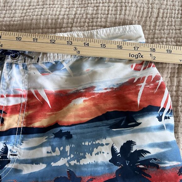 Tommy Bahama Baja Sunset Paradise 9.5" Board Shorts Men’s Large Swim Trunks - Picture 6 of 10